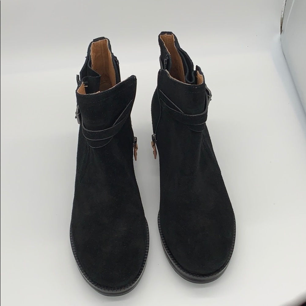 Gentle Soul Boots by Kenneth Cole